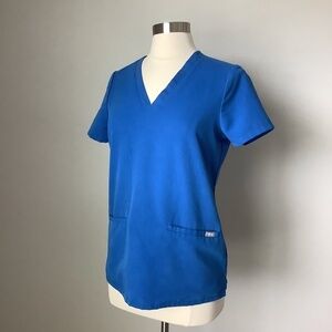 FIGS Technical Collection Scrub Top XS  Pockets FW1100‎